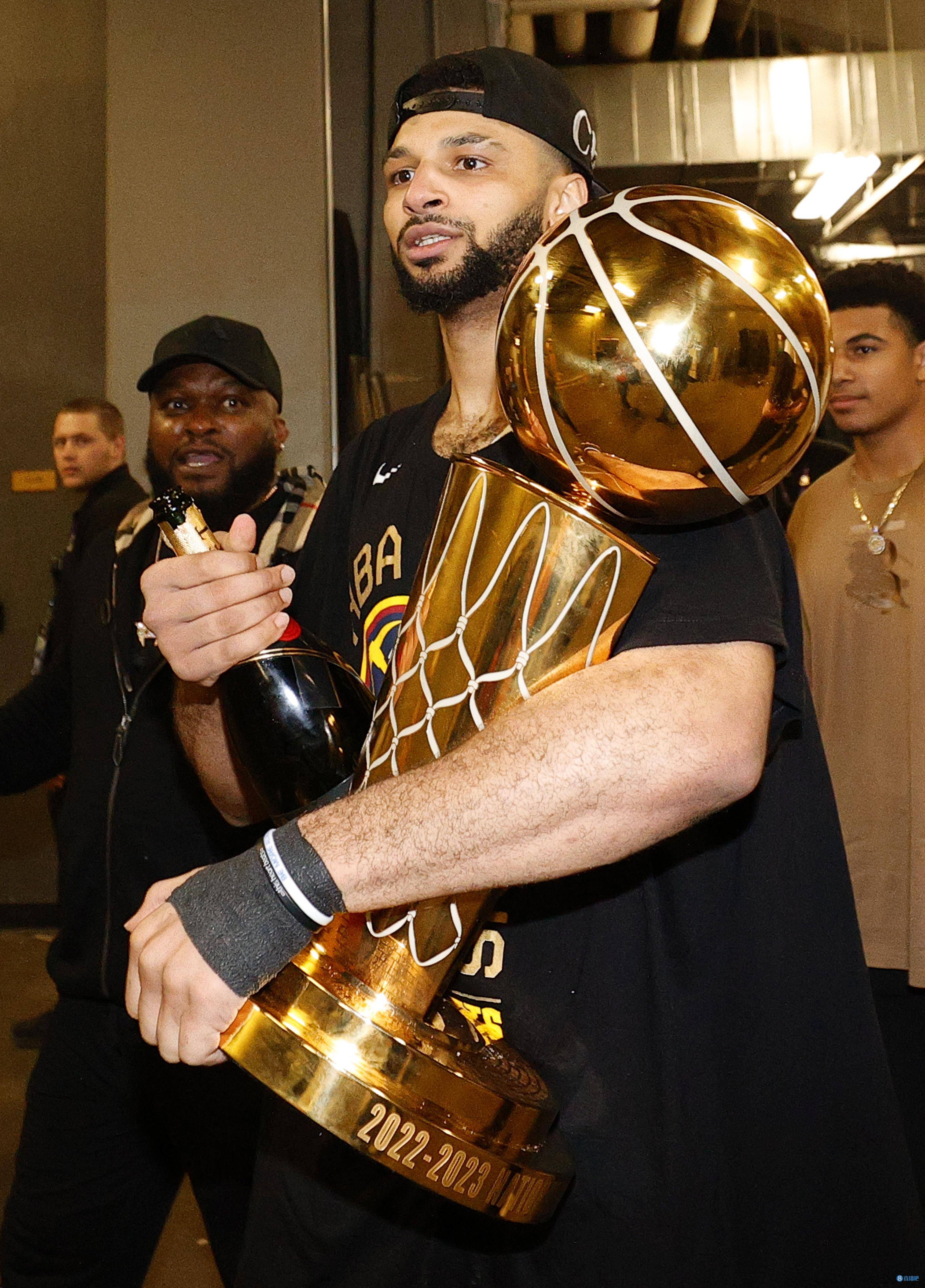 爱游戏-关于NBA总决赛今晚再迎强敌，迈阿密热火内部沟通，主帅态度：态度坚定，数据趋势出现新变化的信息